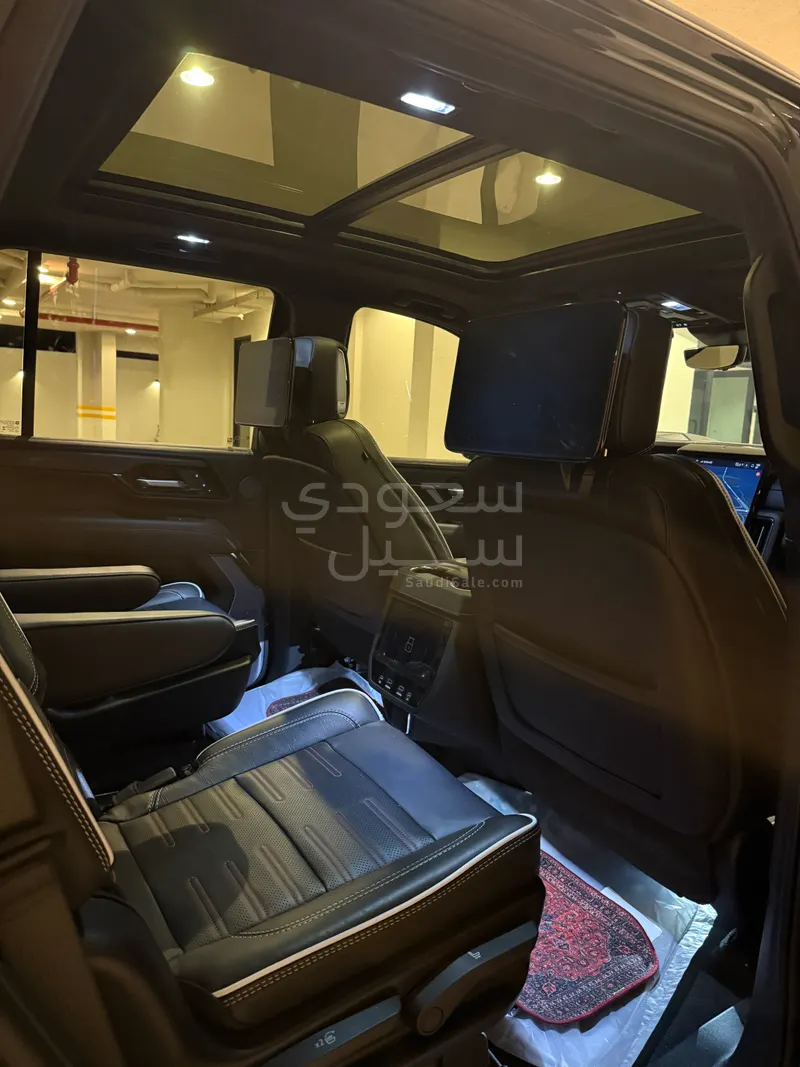 2025 جي ام سي يوكون اي تي 4