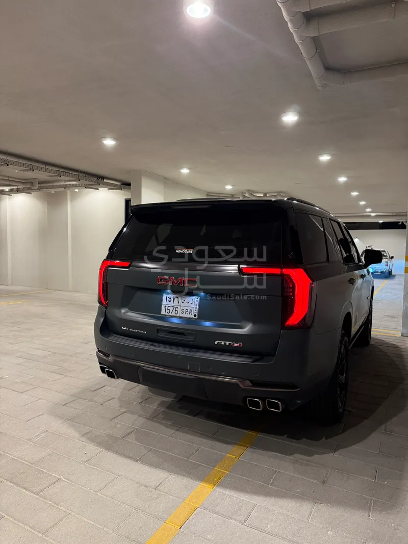 2025 جي ام سي يوكون اي تي 4