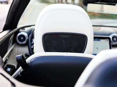 2022 مرسيدس - بنز إس إل 63 أي إم جي