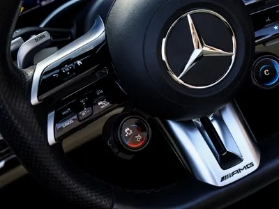 2022 مرسيدس - بنز إس إل 63 أي إم جي