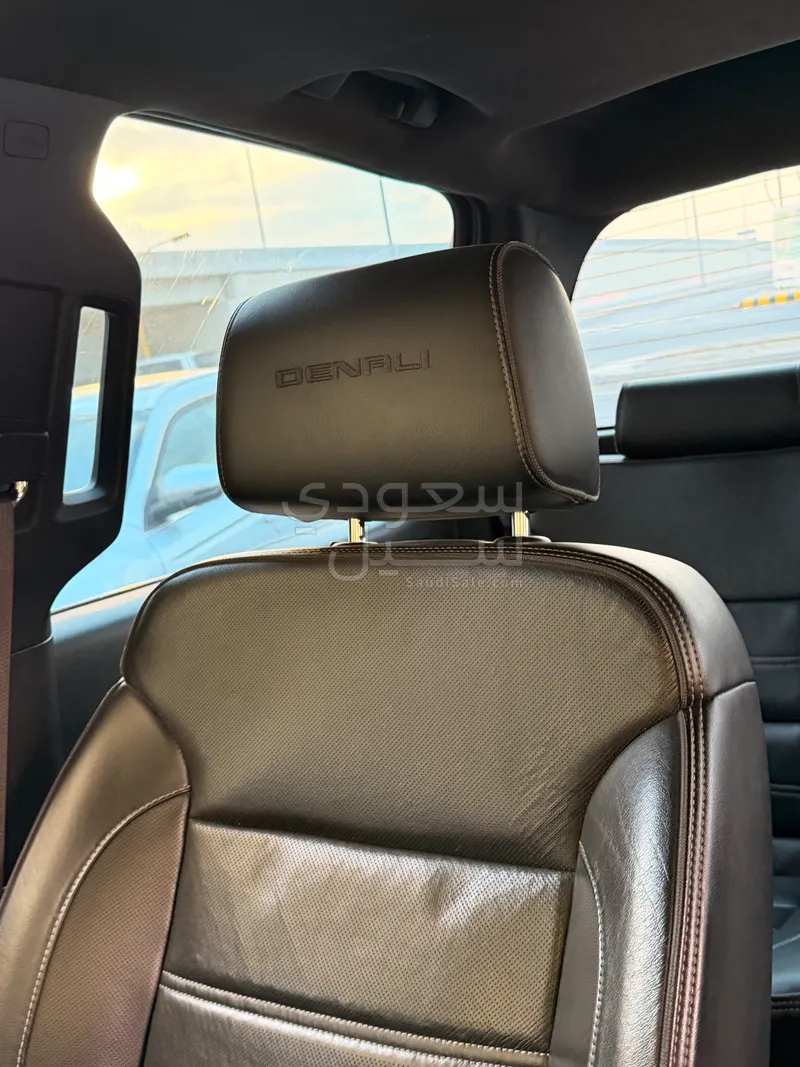 2017 جي ام سي سييرا دينالي