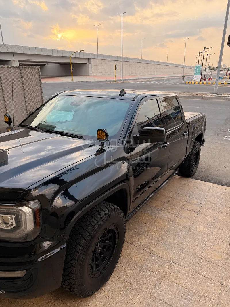 2017 جي ام سي سييرا دينالي