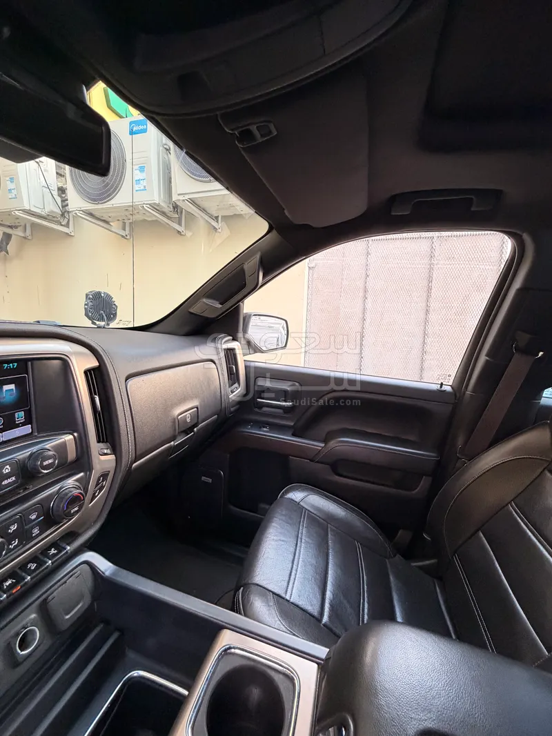 2017 جي ام سي سييرا دينالي