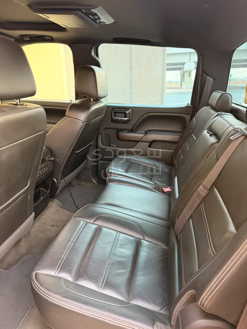 2017 جي ام سي سييرا دينالي