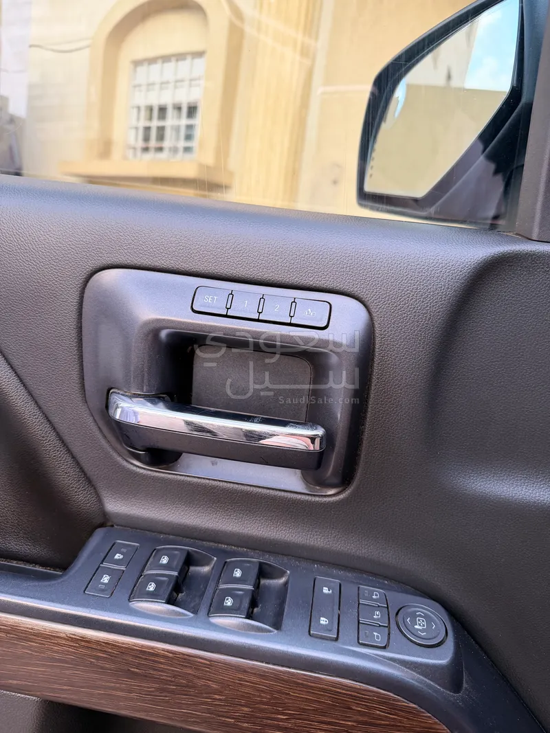 2017 جي ام سي سييرا دينالي