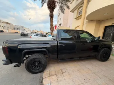 2017 جي ام سي سييرا دينالي