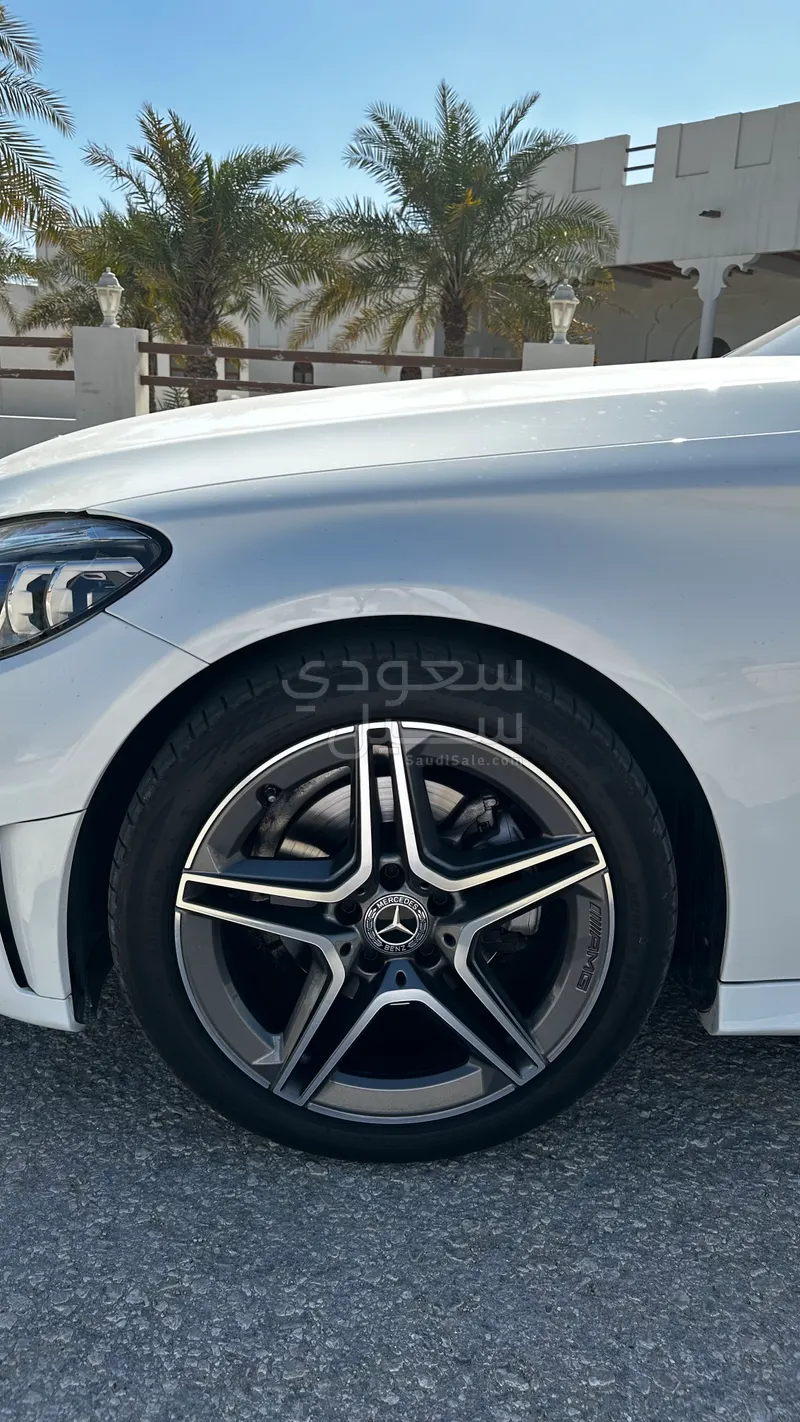 2021 مرسيدس - بنز سي 200 أي إم جي