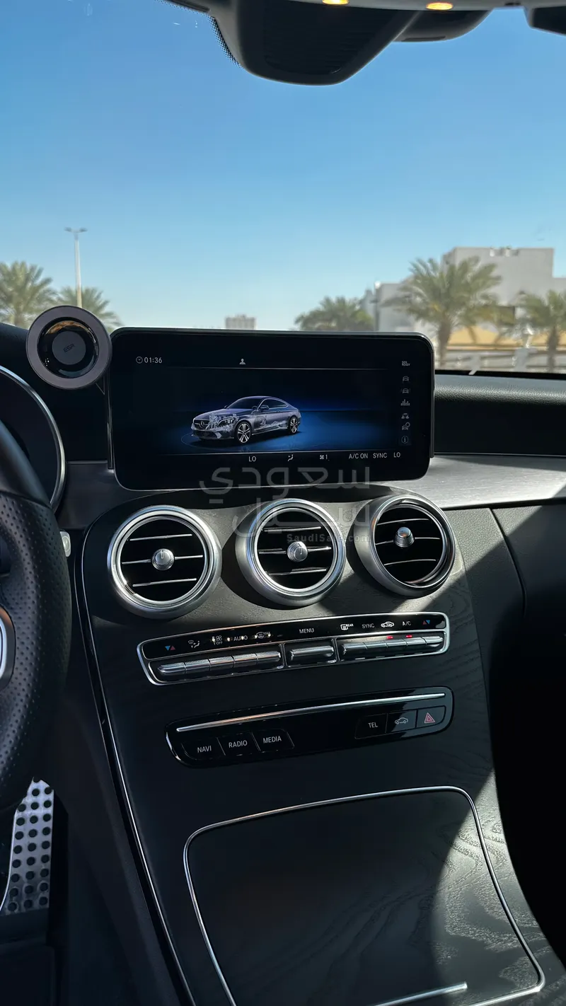 2021 مرسيدس - بنز سي 200 أي إم جي