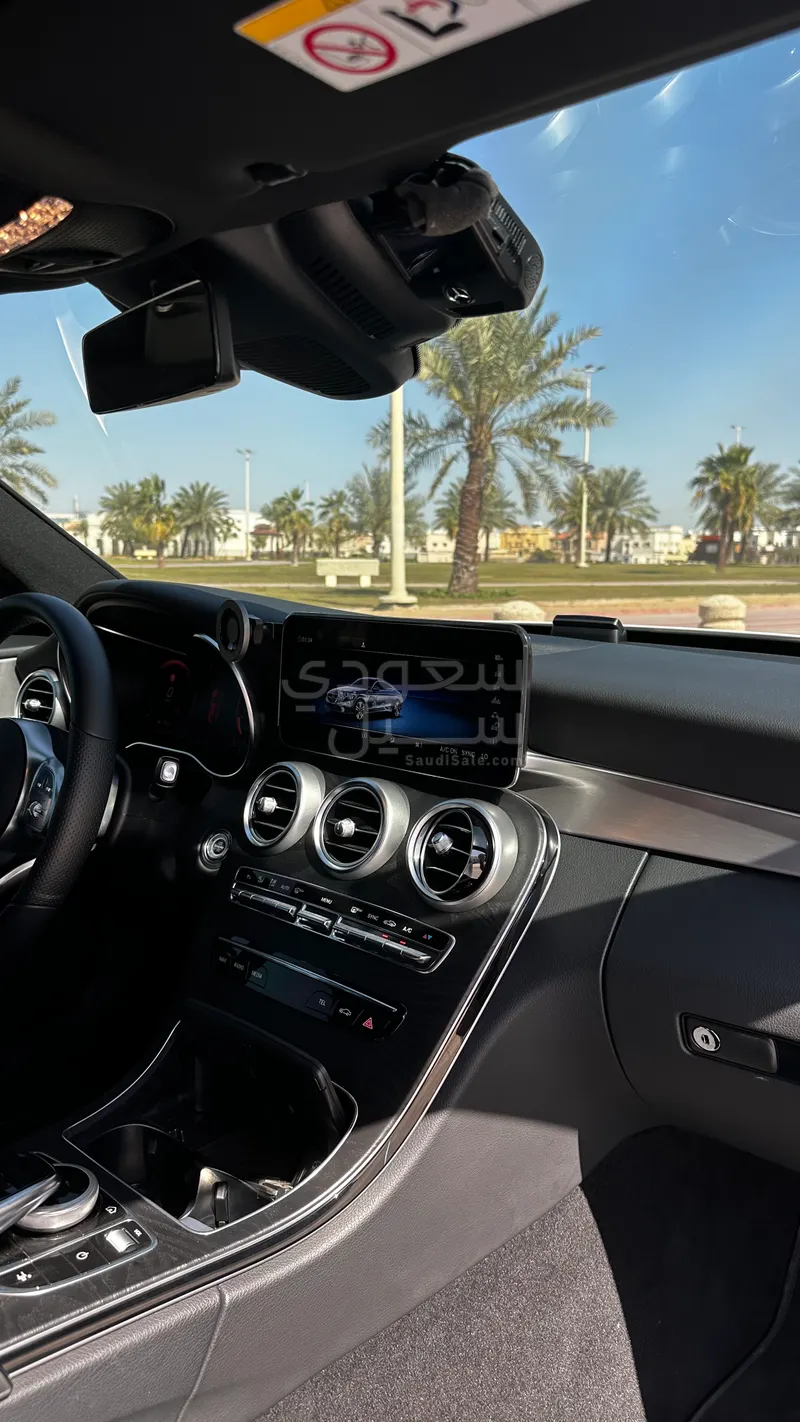 2021 مرسيدس - بنز سي 200 أي إم جي