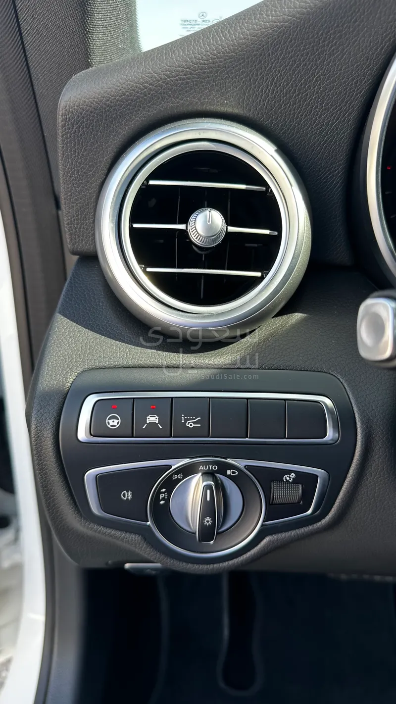 2021 مرسيدس - بنز سي 200 أي إم جي