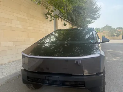 2025 تيسلا سايبر تراك