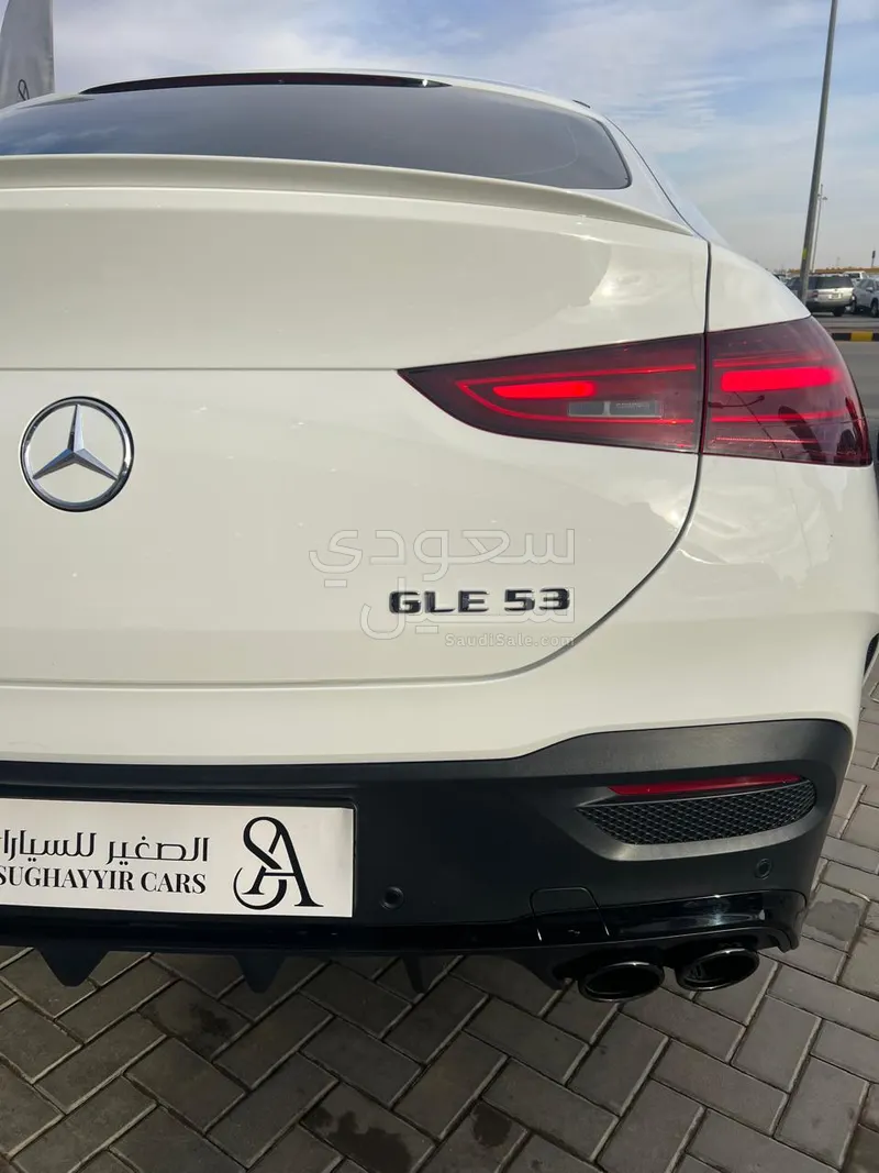 2024 مرسيدس - بنز جي إل إي 53 أي إم جي
