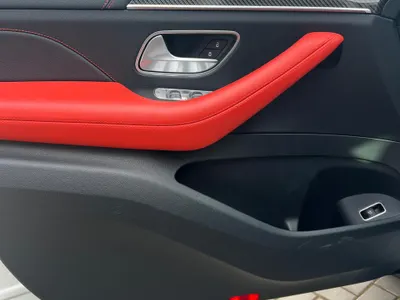 2024 مرسيدس - بنز جي إل إي 53 أي إم جي