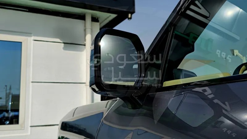 2025 بي واي دي ليوبارد 5