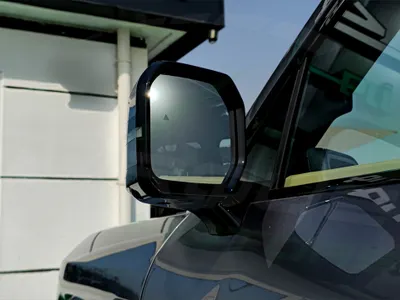 2025 بي واي دي ليوبارد 5