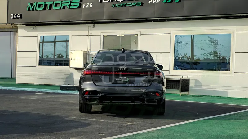 2025 اودي اي 5