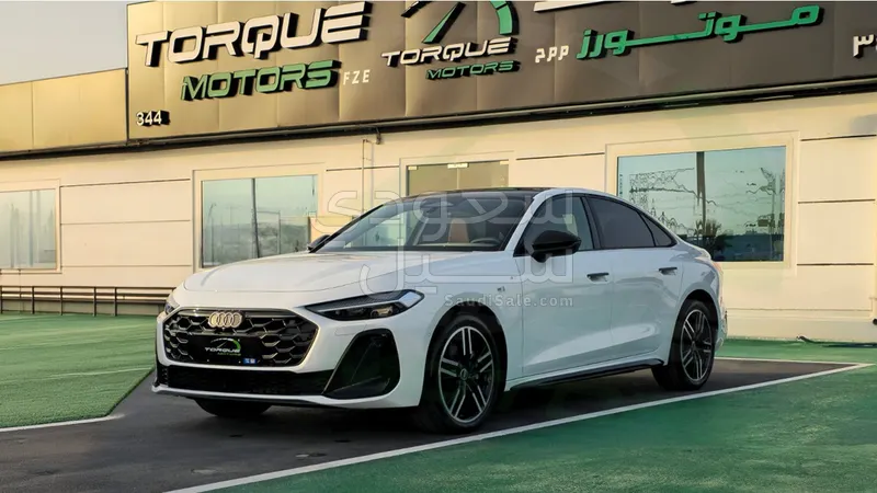 2025 اودي اي 5 45 تي اف اس اي اس لاين