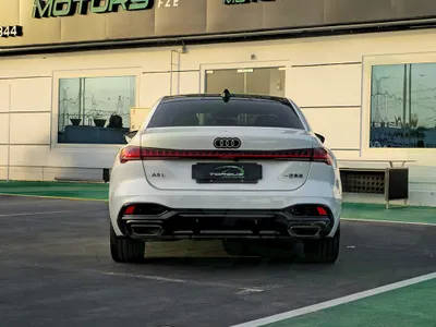 2025 اودي اي 5 45 تي اف اس اي اس لاين