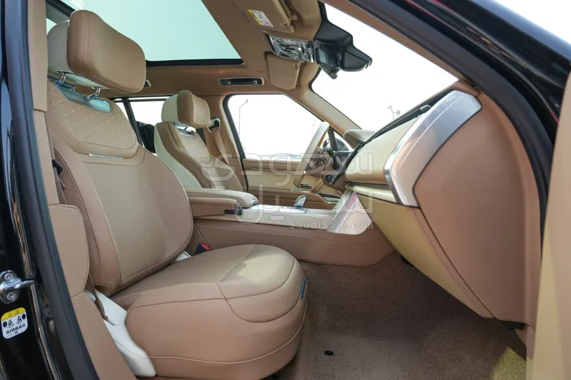 2026 لاند روفر رينج روفر فوج اس في