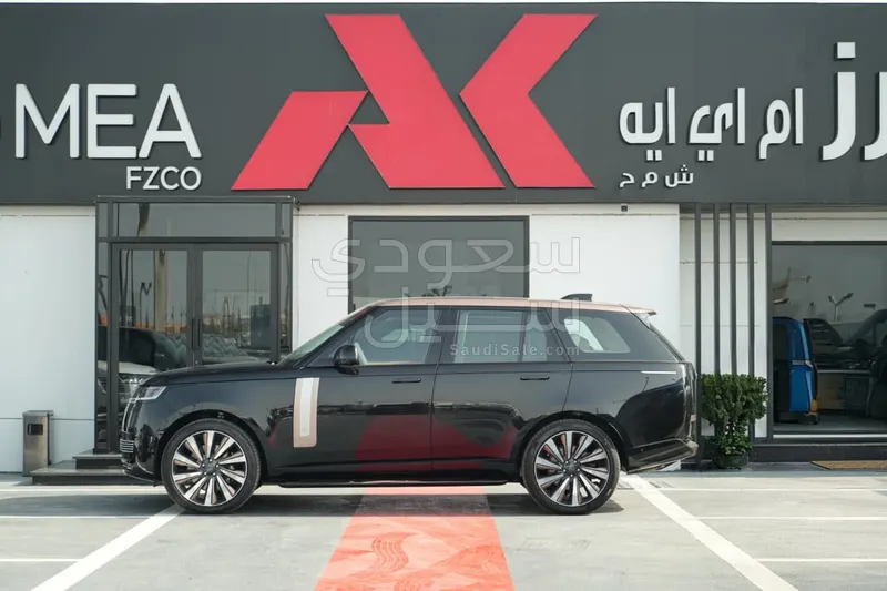 2026 لاند روفر رينج روفر فوج اس في