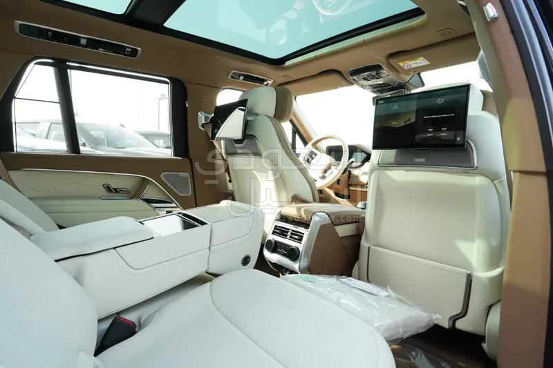 2026 لاند روفر رينج روفر فوج اس في