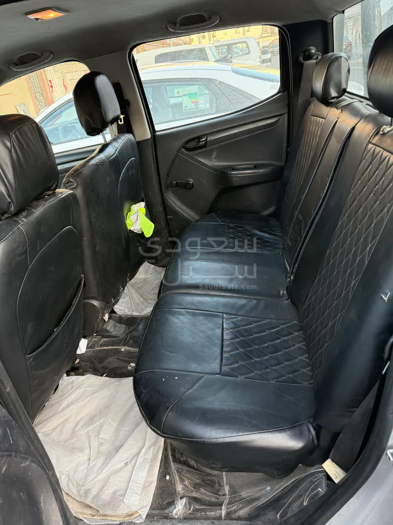 2013 ايسوزو دي ماكس غمارتين