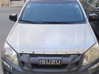 2013 ايسوزو دي ماكس غمارتين