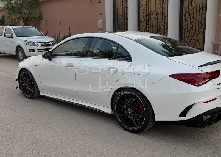 2022 مرسيدس - بنز سي إل أي 45إس أي إم جي