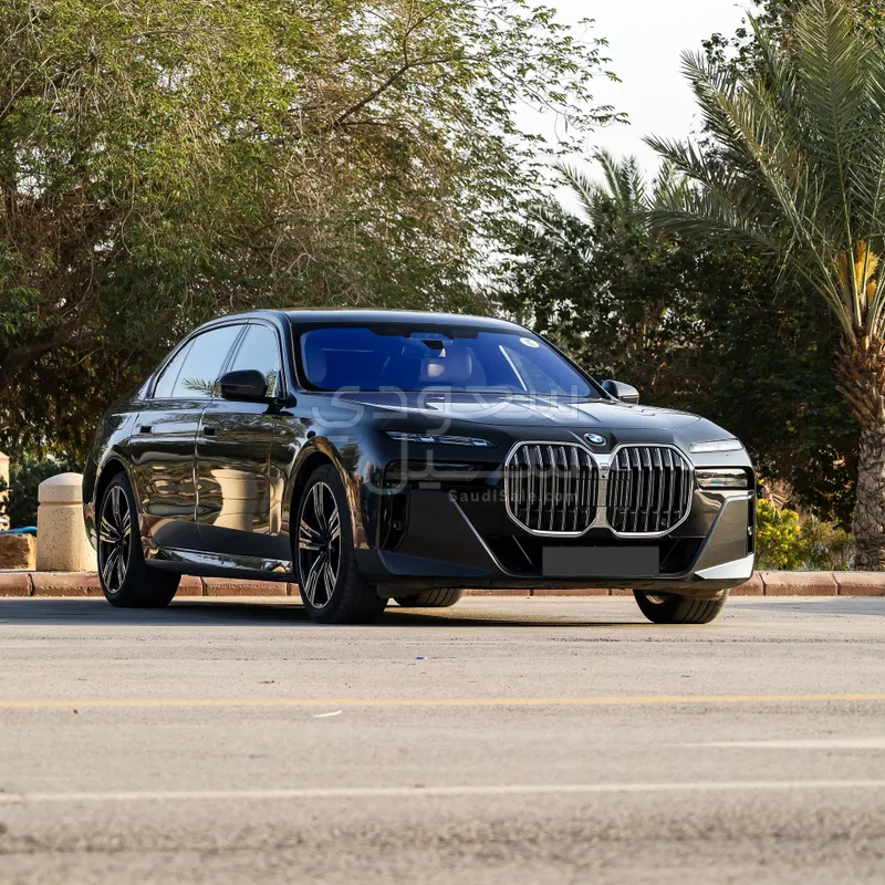 2023 بي ام دبليو الفئة السابعة 735أي