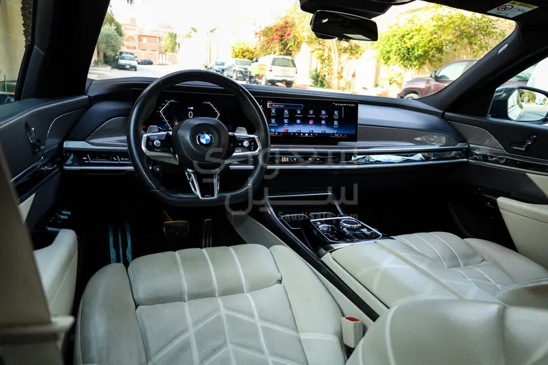 2023 بي ام دبليو الفئة السابعة 735أي