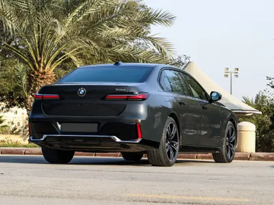 2023 بي ام دبليو الفئة السابعة 735أي