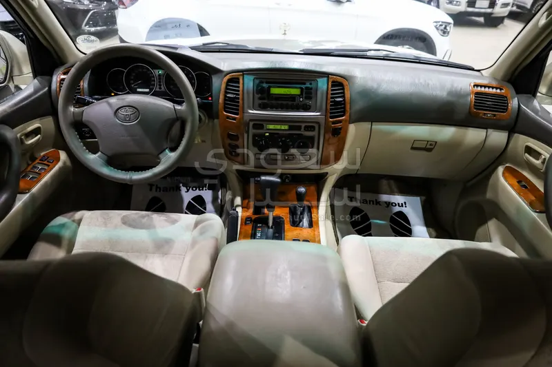 2004 تويوتا لاند كروزر جي اكس ار