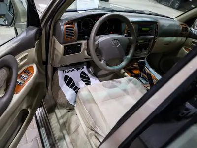 2004 تويوتا لاند كروزر جي اكس ار