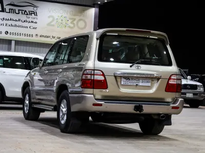 2004 تويوتا لاند كروزر جي اكس ار