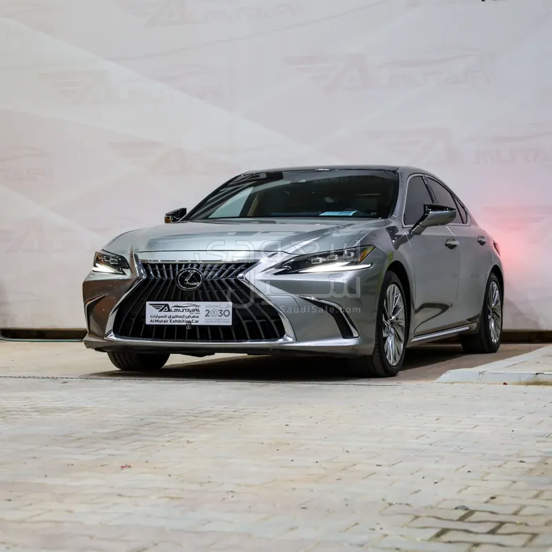 2023 لكزس إي إس 350 دي دي