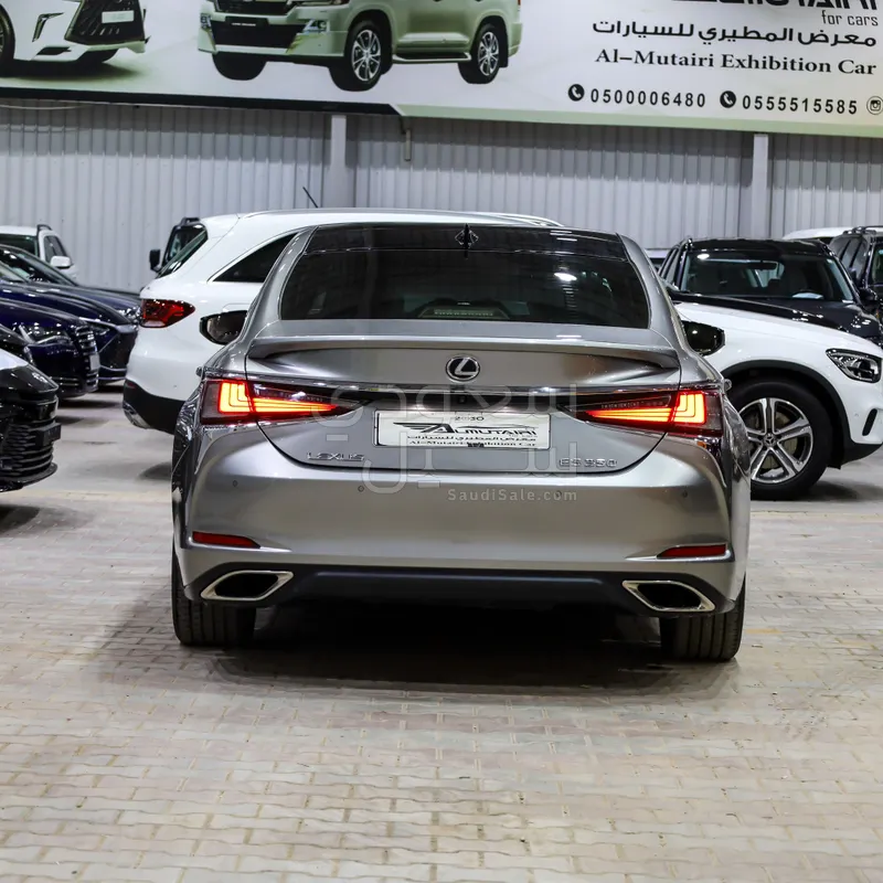 2023 لكزس إي إس 350 دي دي