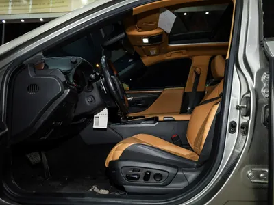 2023 لكزس إي إس 350 دي دي