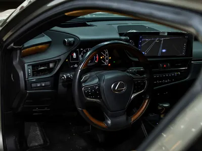 2023 لكزس إي إس 350 دي دي