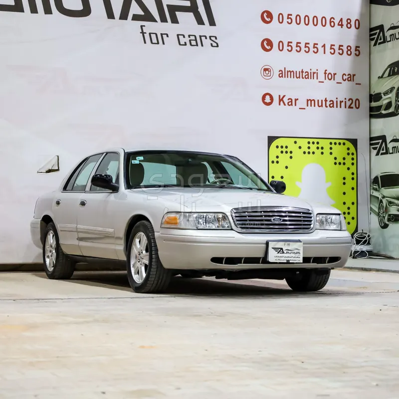 2011 فورد كراون فكتوريا