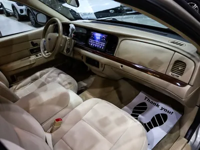 2011 فورد كراون فكتوريا