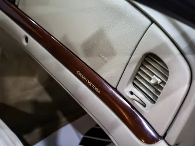 2011 فورد كراون فكتوريا