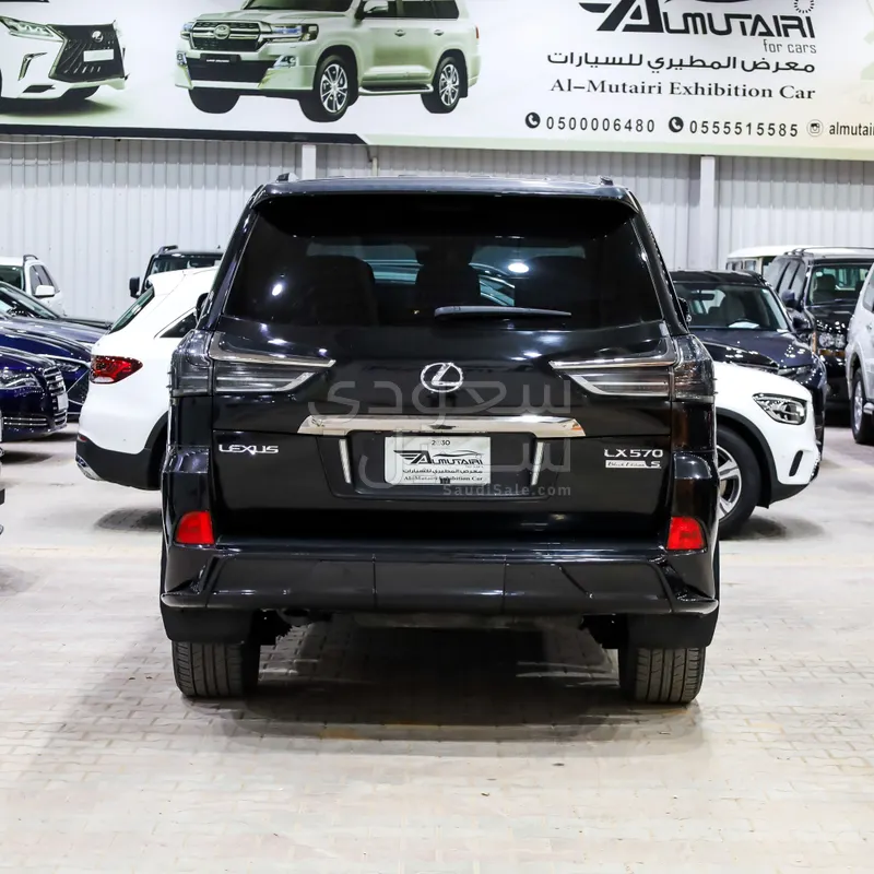 2016 لكزس إل إكس 570