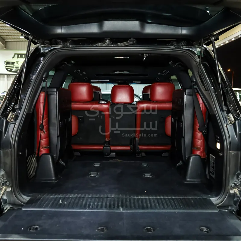 2016 لكزس إل إكس 570