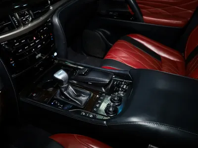 2016 لكزس إل إكس 570