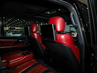 2016 لكزس إل إكس 570