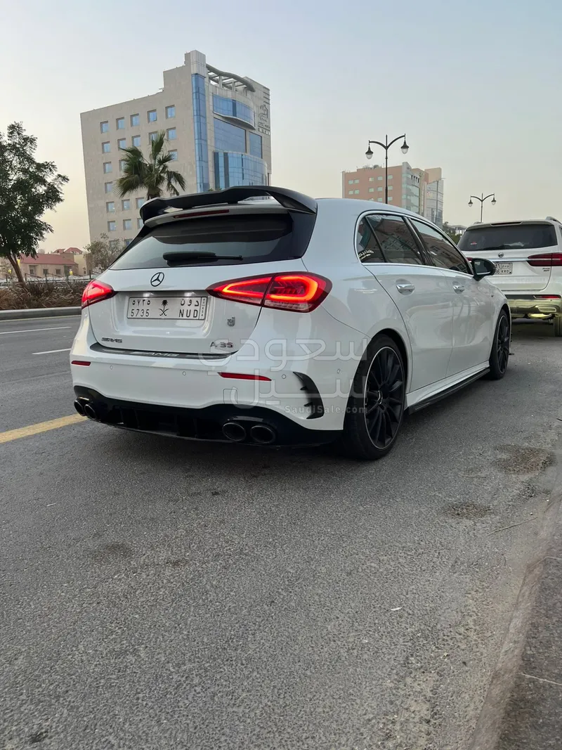 2022 مرسيدس - بنز أي 35 أي إم جي