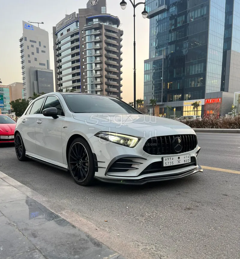 2022 مرسيدس - بنز أي 35 أي إم جي