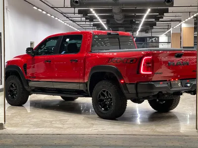 2025 دودج رام 1200 غمارتين