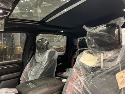 2025 دودج رام 1200 غمارتين