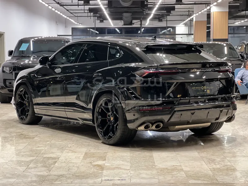 2023 لمبرجيني اوروس بيرفورمانتي